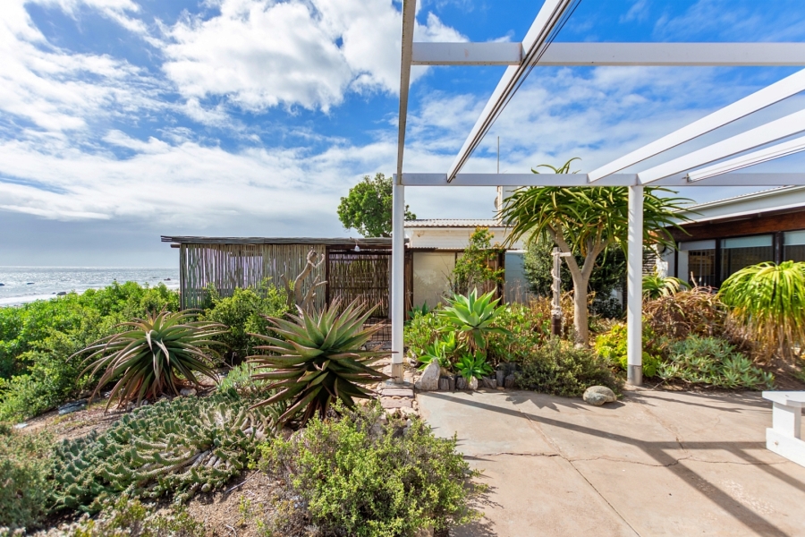 3 Bedroom Property for Sale in Britannia Bay Western Cape